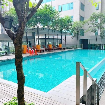 Mercu Summer Suites Klcc By Tasrifa Kuala Lumpur Dış mekan fotoğraf