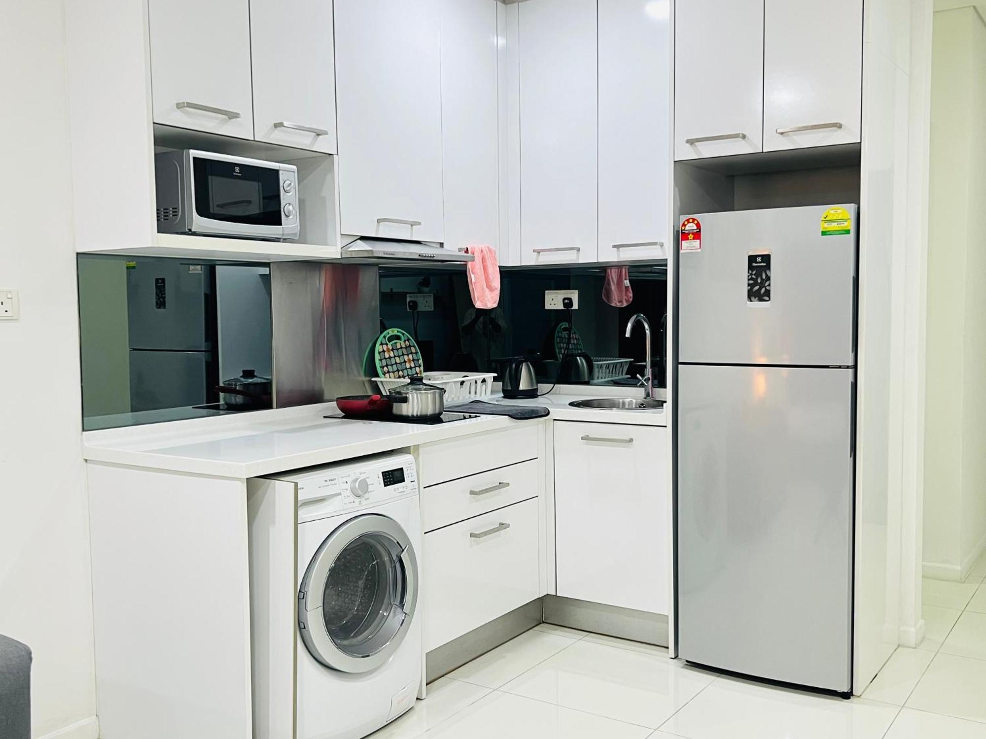 Mercu Summer Suites Klcc By Tasrifa Kuala Lumpur Dış mekan fotoğraf
