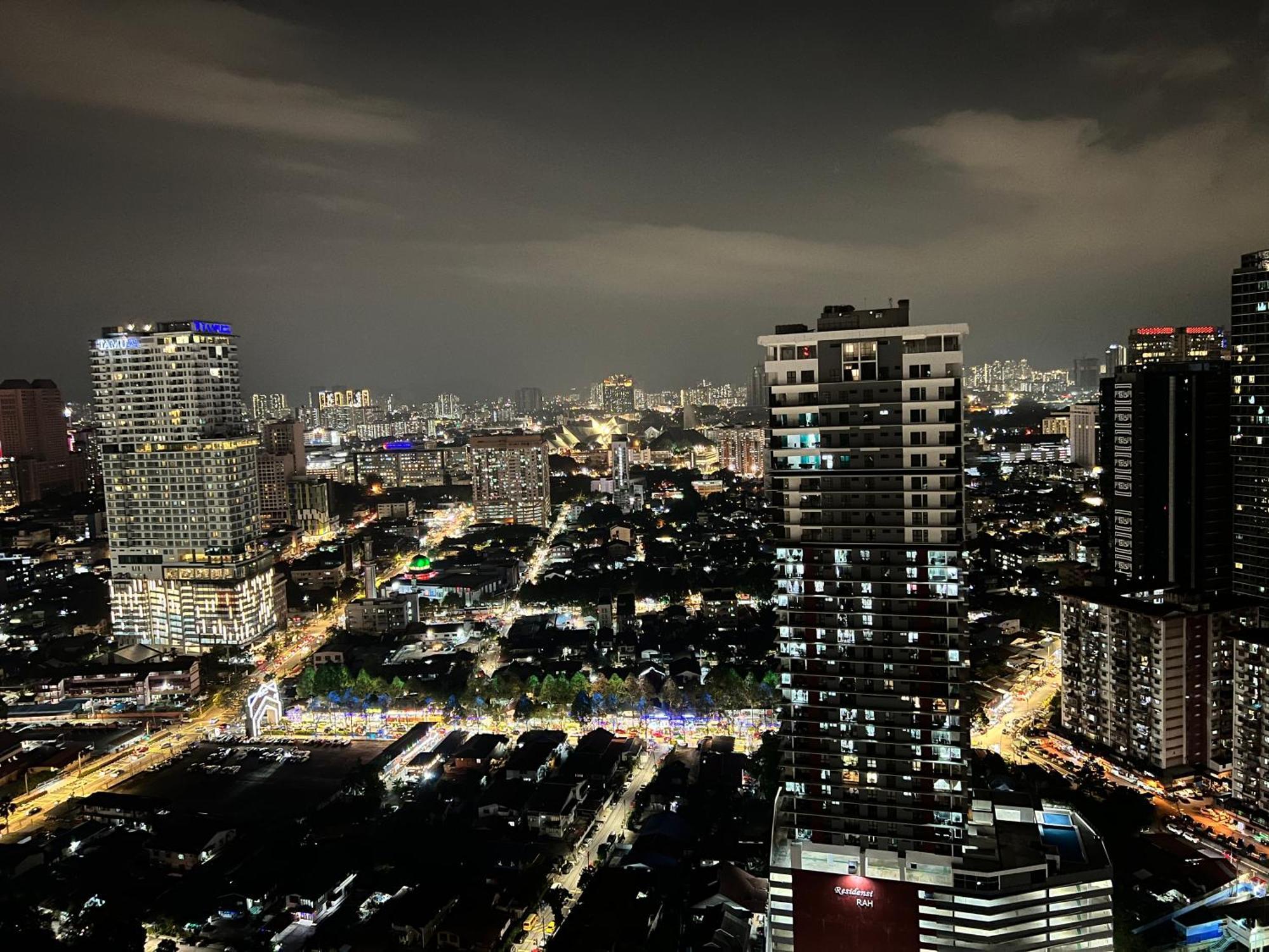 Mercu Summer Suites Klcc By Tasrifa Kuala Lumpur Dış mekan fotoğraf